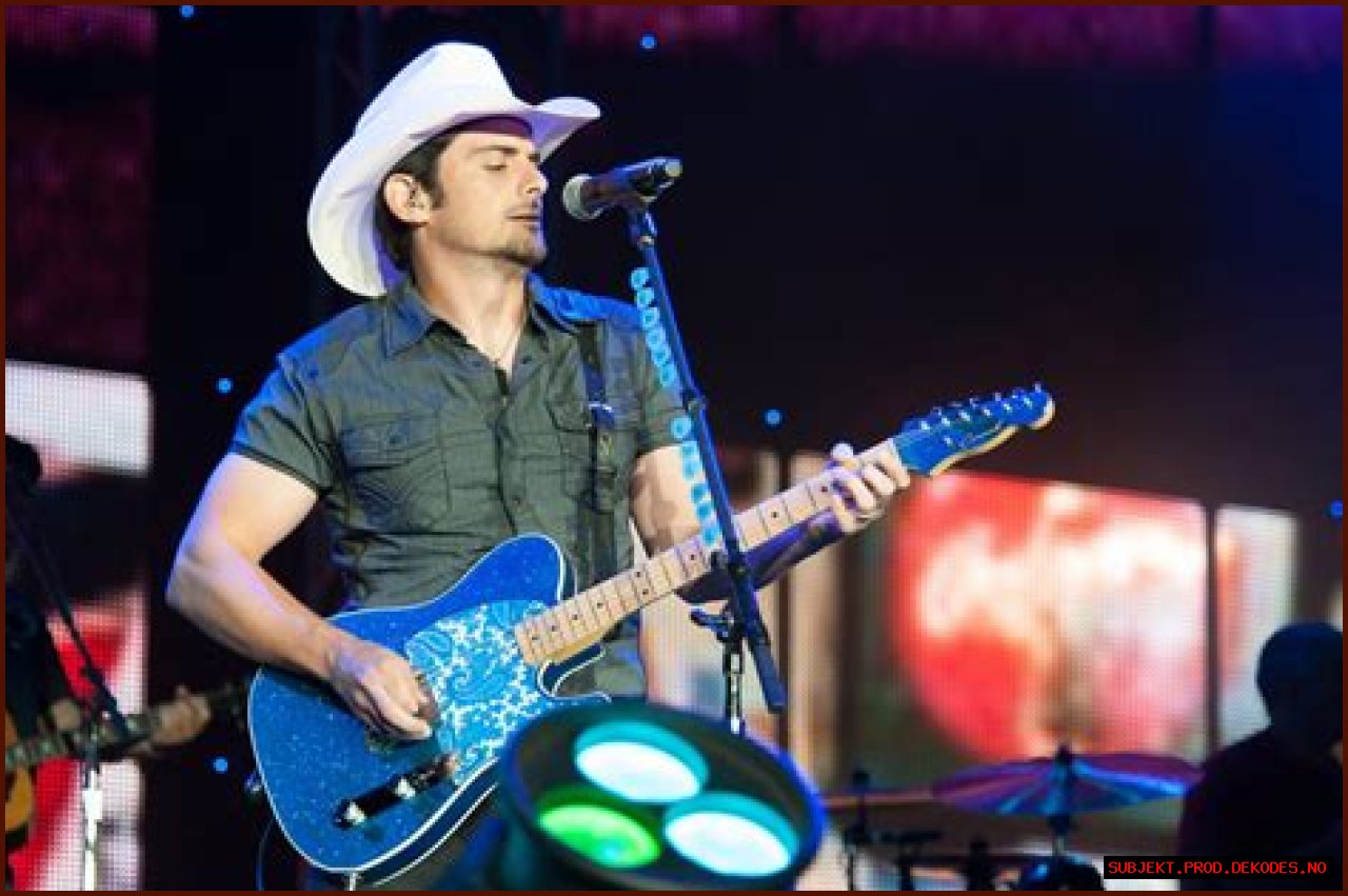Brad Paisley Net Worth: Details About Singing, Home, Assets, Age, Career - SarkariResult