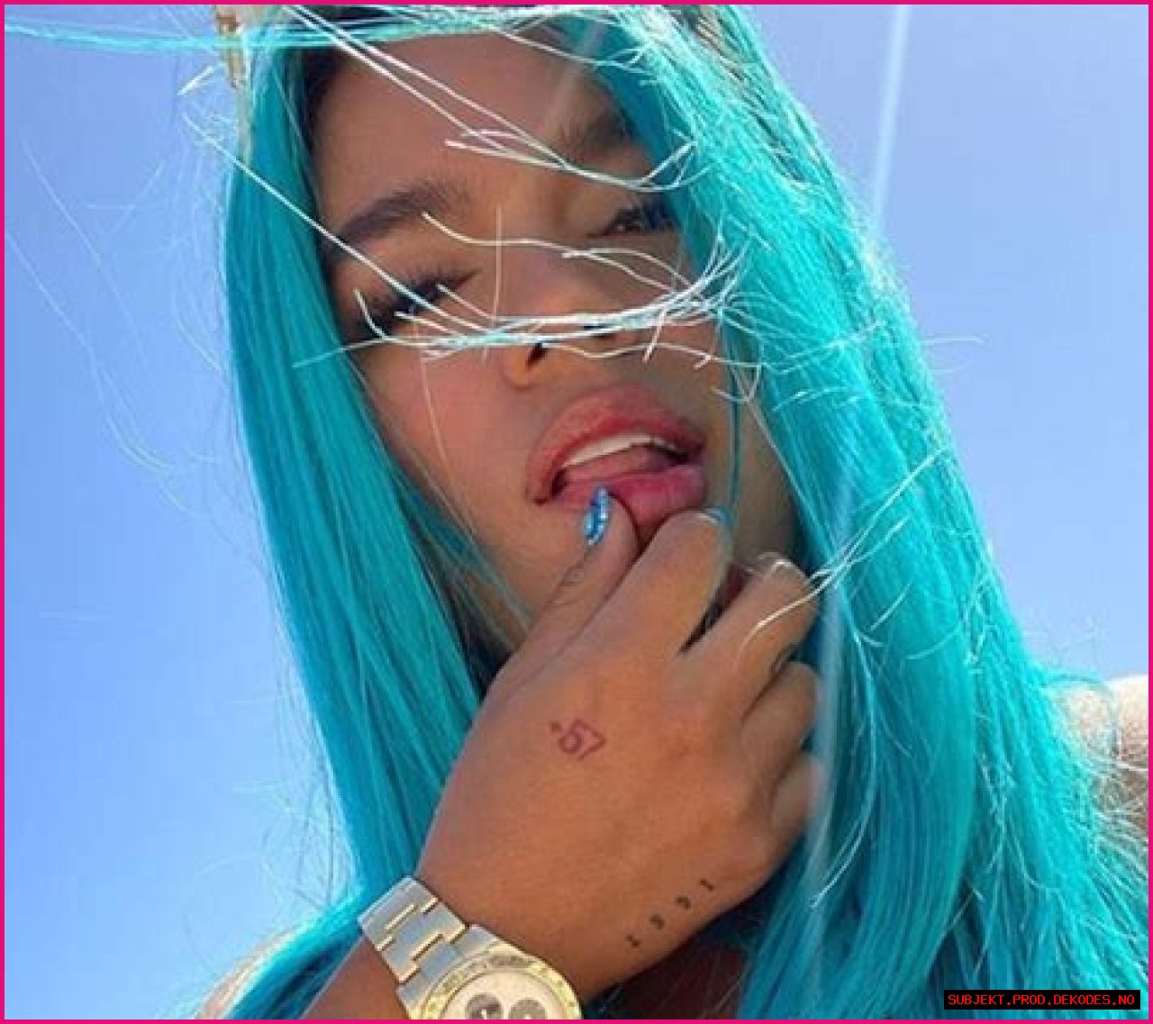 ¿Cuántos tatuajes tiene Karol G? – Celebrity.fm