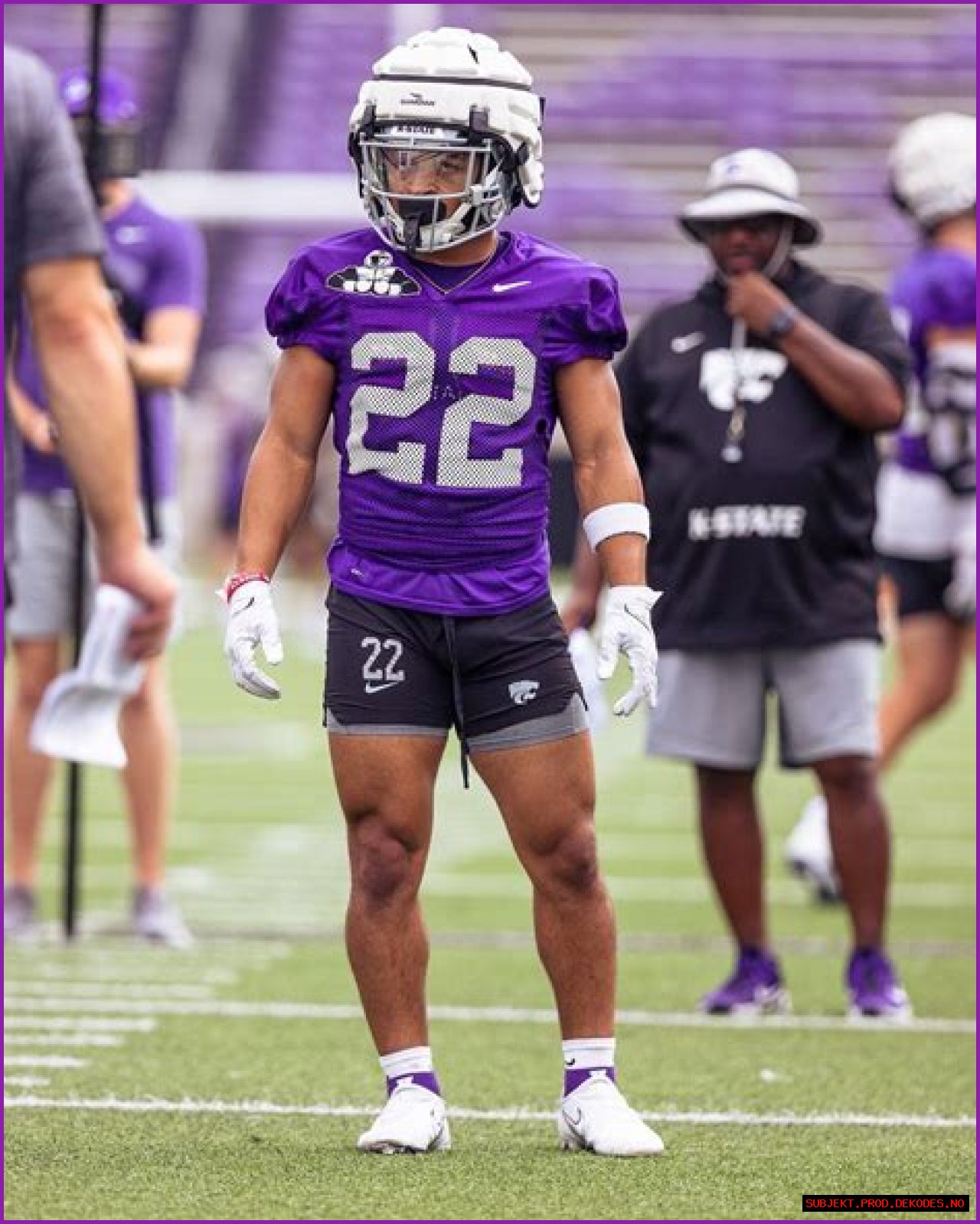 Deuce Vaughn Net Worth: Details About Stats, Height, Age, Draft, Contract - SarkariResult