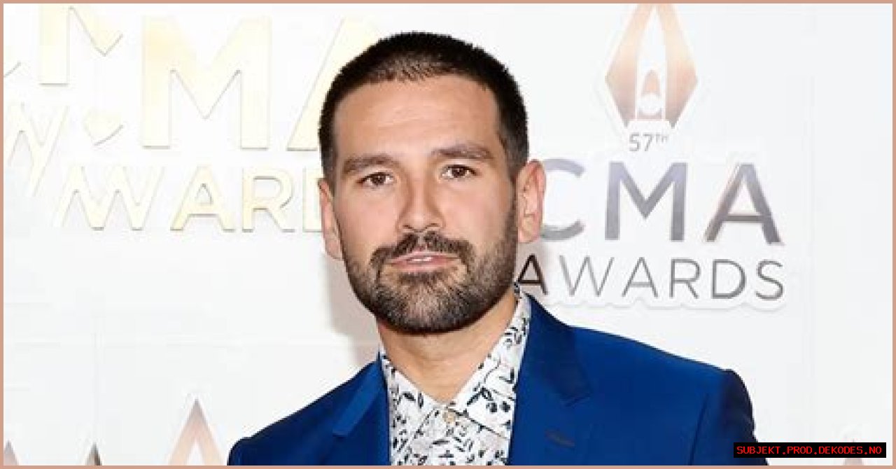 Shay Mooney - Bio, Age, siblings, weight, height, Wiki, Facts and Family