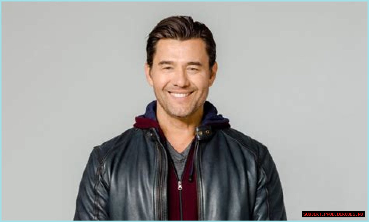 Steve Bacic (TV Actor) - Age, Birthday, Bio, Facts, Family, Net Worth, Height & More