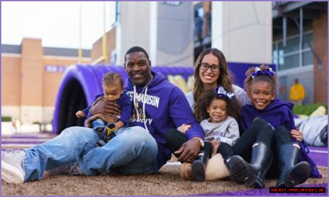 Who is Arthur Moats Dating Now?