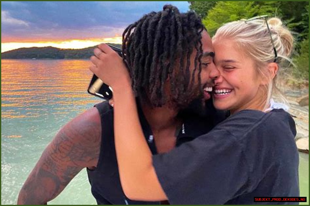Who is D'Angelo Dating Now